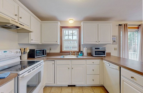 South Dennis Casa | Casa hogareña de 3 dormitorios en Dennis con cubierta trasera y parrilla a gas