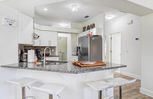 River Pointe Casa | Dog-Friendly Home w/ Pool & Yard in Bradenton