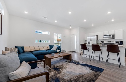 Centerton Casa | Dog Parks Museums Walking and Biking Trails