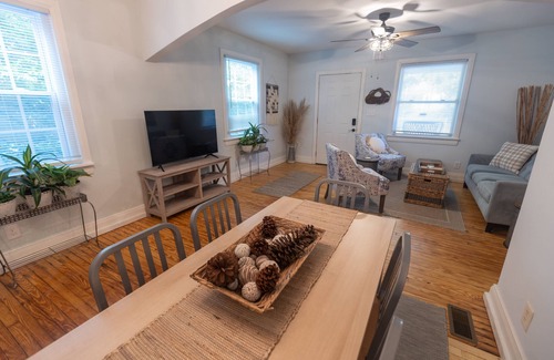 Wilmington Cabaña | Dogwood Cottage - Charming, renovated bungalow decorated in boho chic style