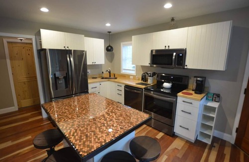 Weaverville Casa | Dogwood Cottage