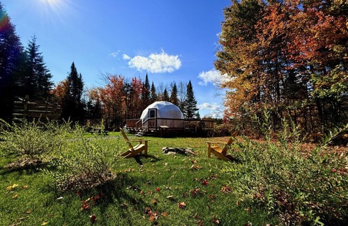 Saint-Gabriel-de-Valcartier Casa | Dôme #3 with a view to the mountains