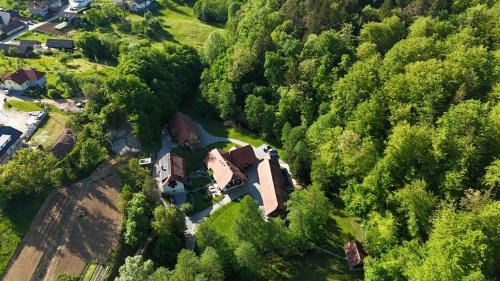 Ratez Casa | Domačija Šeruga Countryside hotel