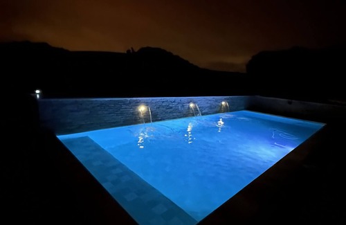 Lias Casa | Domaine au Milieu de 12 ha Avec Bois et lac , Piscine,jacuzzi et Sports !