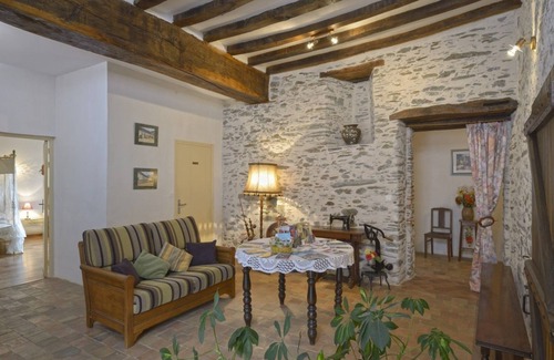 Sainte-Gemme-d'Andigne Cama Y Desayuno | Domaine De La Cour