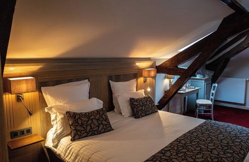 Saint-Vincent-de-Cosse Hotel | Domaine du Château de Monrecour – Hôtel et Restaurant