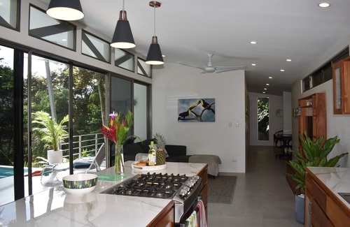 Lagunas Villa | Dominical - Luxury Jungle Stay at Villa Escondido