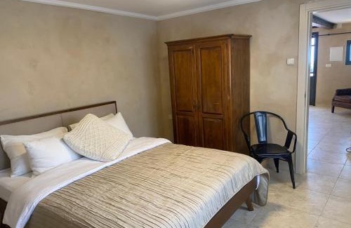 Tiberias Old City Hotel | Dona Castle