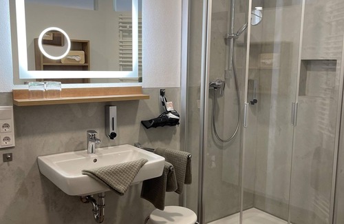 Traben-Trarbach Cabaña | Doppelzimmer 10 - Gäste- und Weinhaus Haus Schatzgarten