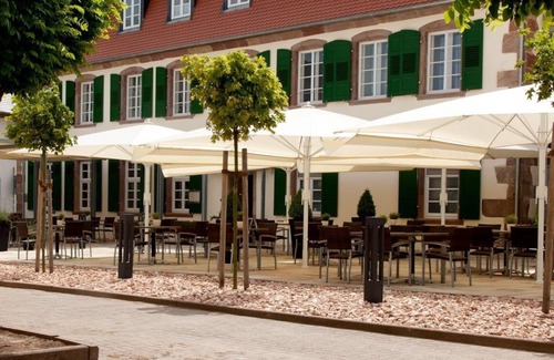 Bad Bergzabern Casa | Doppelzimmer, Dusche Oder Bad, WC - Schlosshotel Bergzaberner Hof