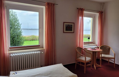 Sundhagen Cama Y Desayuno | Doppelzimmer - Gästehaus Niederhof