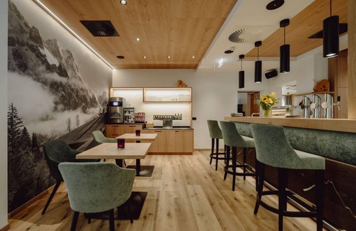 Dienten am Hochkoenig Casa | Doppelzimmer mit Dusche od. Bad, 4-6 Nächte - Hotel Salzburger Hof