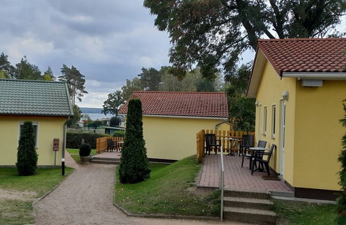 Plau am See Casa | Doppelzimmer mit Terrasse & Miniküche - Ferienanlage zum See Hotel