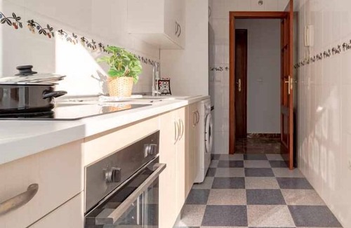 Huelva Apartamento | Dos dormitorios , nuevo , pleno centro con garaje