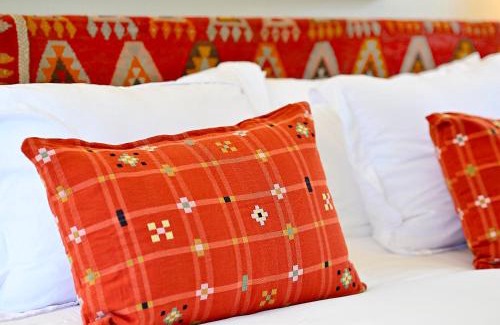 Downtown Santa Fe Casa | Dos Hermanas Casita 1 Downtown Courtyard