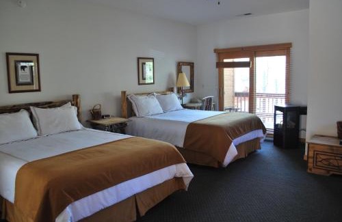 June Lake Complejo | Double Eagle Resort and Spa
