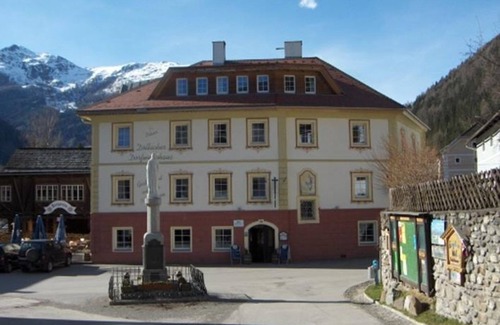 Grosskirchheim Casa | Double room 2 plus child - Hotelchen Döllacher Dorfwirtshaus