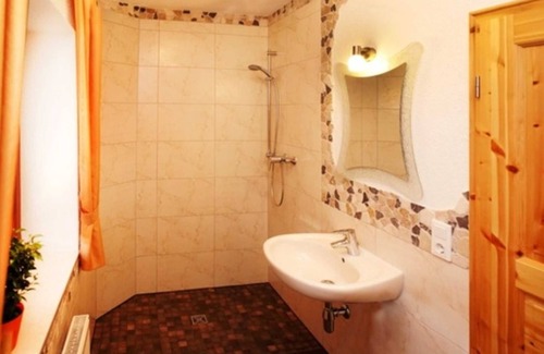 Lautertal Cabaña | Double room 33 - Gästehäuser Am Nibelungensteig