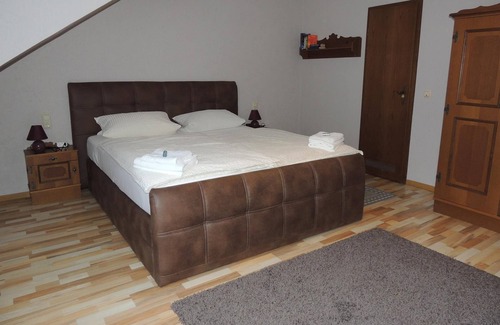 Sankt Goarshausen Casa | Double room, shower or bath, toilet - Hotel Café Herrmanns Mühle