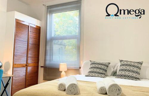 Hanwell Apartamento | Double Room with a shared Kitchen and bathroom in a 5-Bedroom House at Hanwell