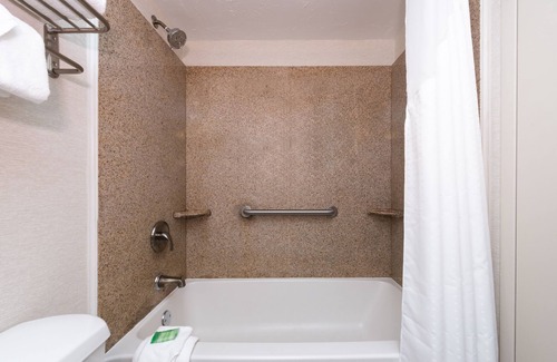 Concord Hotel | DoubleTree by Hilton Downtown Concord