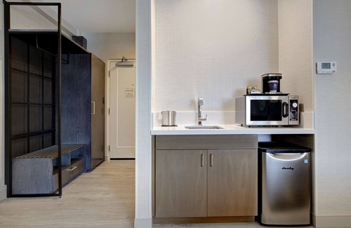 Palmdale Hotel | DoubleTree by Hilton Palmdale, CA