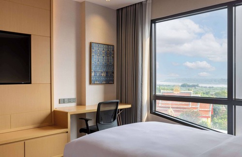 Vientiane Hotel | DoubleTree by Hilton Vientiane