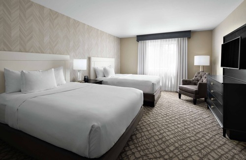 Barclay Downs Hotel | DoubleTree Suites by Hilton Charlotte - SouthPark