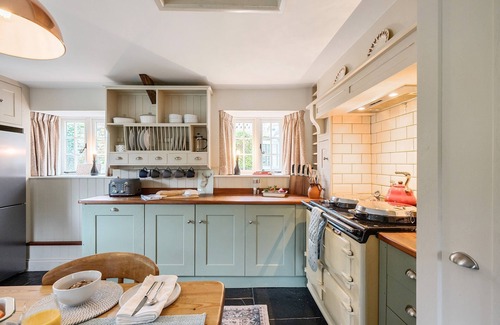 Zeals Cabaña | Dovehayes Cottage - sleeps 4 guests in 2 bedrooms