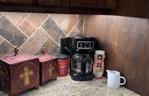 Vernon Apartamento | Downtown apartment in Vernon!