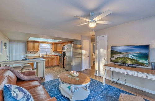 Gulfport Villa | Downtown Gulfport Cooled Pool