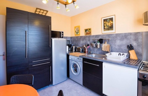 Jonzac Casa | Downtown house with private garden Jonzac