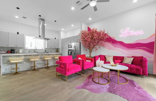 South Central Houston Casa | Downtown Houston 3BR Bachelorette Escape