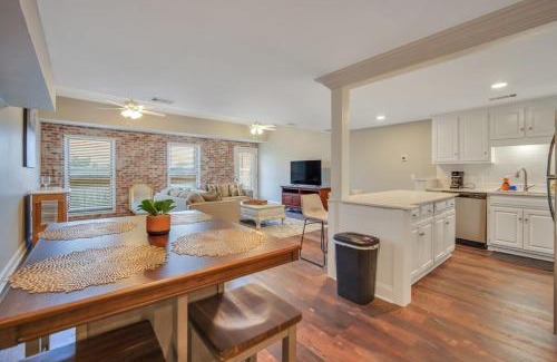 Statesboro Apartamento | Downtown Loft - Above Bull & Barrel & Close to Georgia Southern