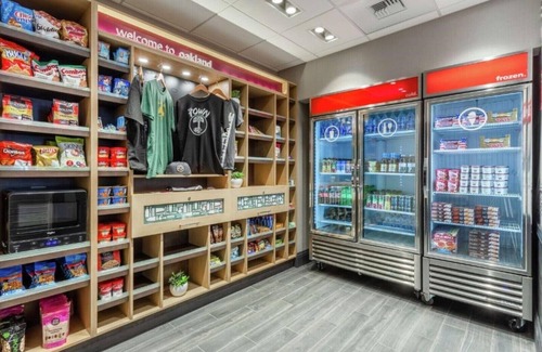 Downtown Oakland Casa | Downtown Oakland room close to San Francisco