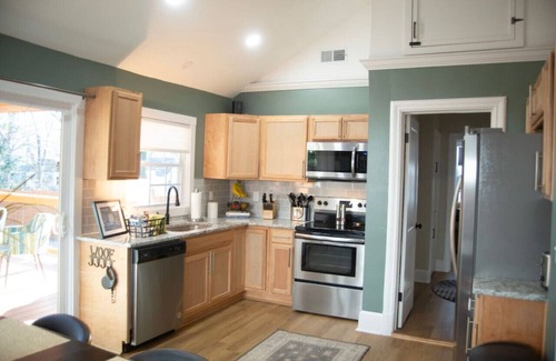 Spartanburg Casa | Downtown Sptg Historic Pet Friendly Home Sleeps 4