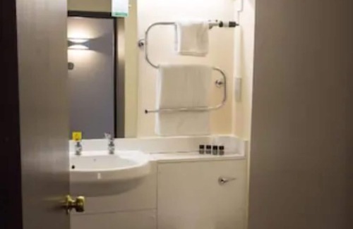 Peterborough Hotel | Dragonfly Hotel Peterborough