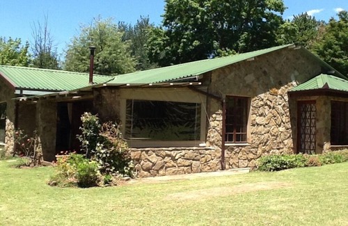 Cathkin Park Cabaña | Drakensberg House - Champagne Valley Capacidad para 1-8 personas.