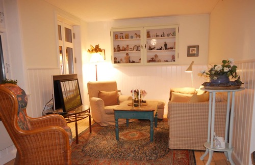 Bolshavn Apartamento | Apartamento de ensueño en un gran jardín tipo parque directamente en el mar Báltico.