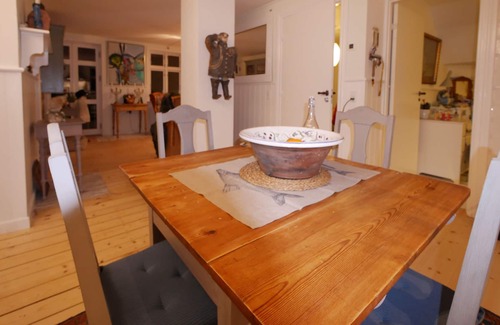 Bolshavn Apartamento | Apartamento de ensueño en un gran jardín tipo parque directamente en el mar Báltico.