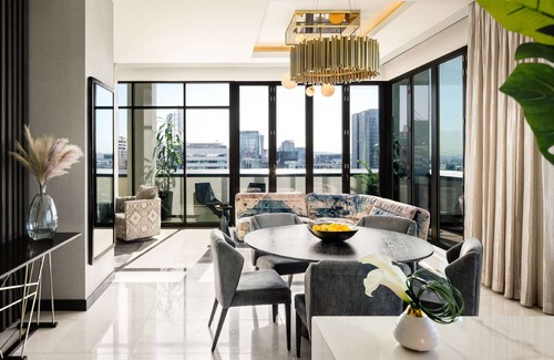 Hollywood Hotel | Dream Hollywood, by Hyatt