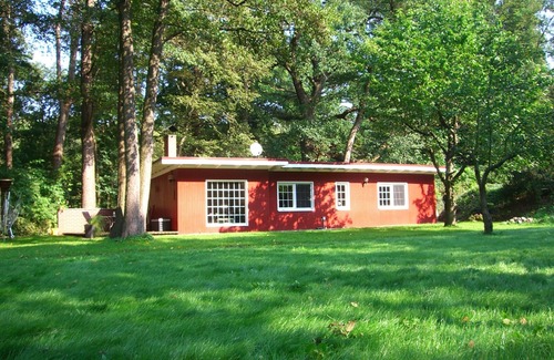 Guestrow Casa | Dream house on the Inselsee, with private lake access, jetty and bathing facilities