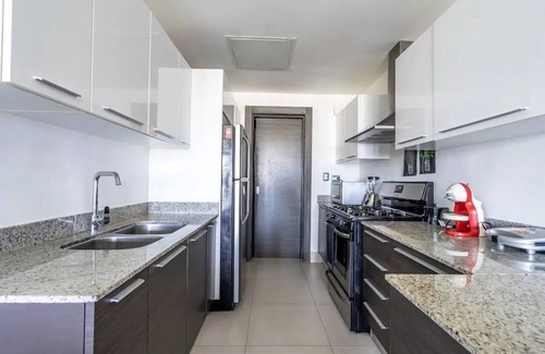 Yolanda Morales Apartamento | Vista de ensueño al centro de la ciudad