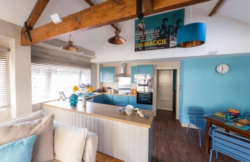 Bath City Centre Hotel | Dream Stays Bath - Queen Street