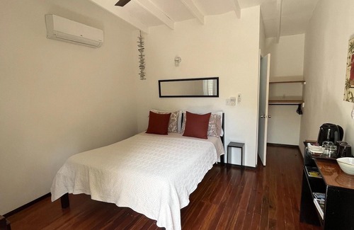 Cayo Corker Hotel | DreamCabanas