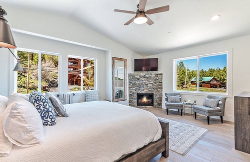 Truckee Casa | Dreams and Streams by Tahoe Mountain Properties