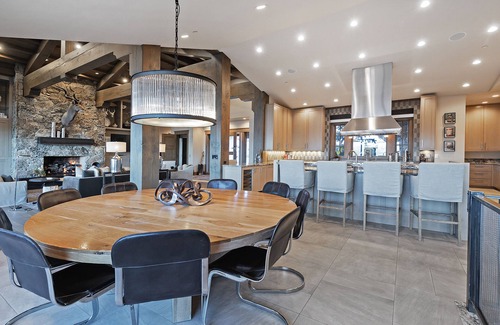 Deer Valley Casa | Dreamscape 365 I Ski-In/Out Deer Valley I Private Hot Tub I Theater Room | Custom Game Room!