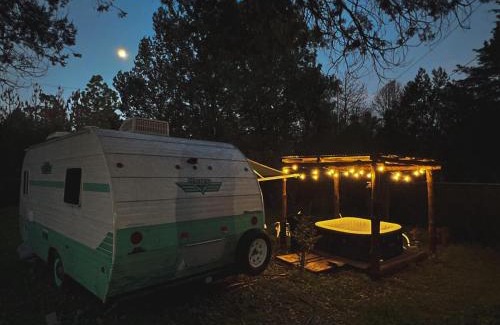 Huasca de Ocampo Apartamento | Dreamy Retro RV with Jacuzzi