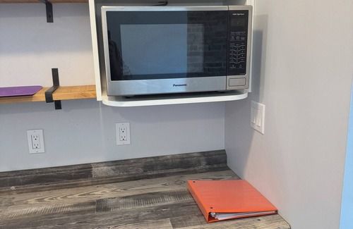 Rodney Casa | Dresden Marigold suites - Suite 1