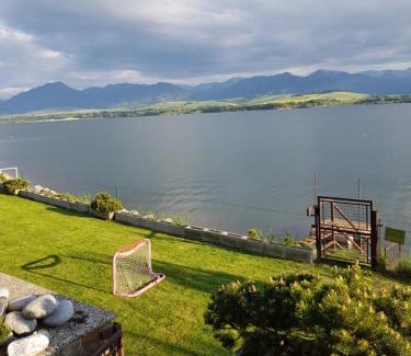 Liptovsky Trnovec Casa | Drevenica MARKA beachfront cottage